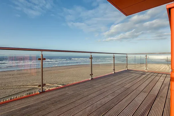 ما هي العوامل التي يجب مراعاتها قبل تركيب درابزين SS؟