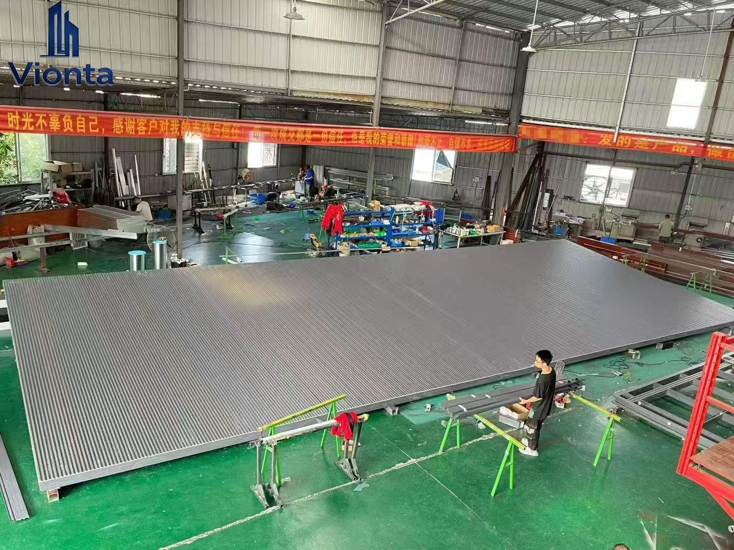 تحديث شحنة العريشة المعدنية المصنوعة من الألومنيوم من Vionta